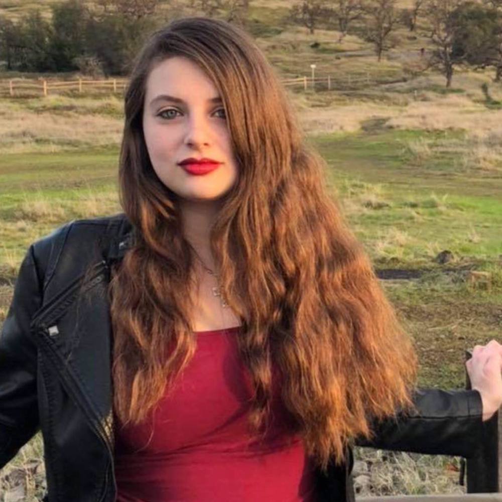 Meet your Posher, Abby